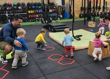 Séance de baby gym à HATI Montigny-le-Bretonneux — proche de La Verrière